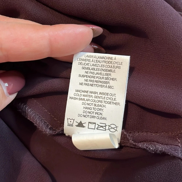 REITMANS women M multilayer blouse  wine burgundy bib style roll-up sleeve sheer - Picture 9 of 12